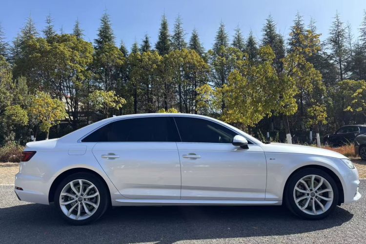 奥迪A4L 2018款 30周年年型 40 TFSI 时尚型车身外观6011