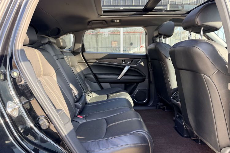 本田UR-V 2020款 240TURBO 两驱致悦版中控内饰7002