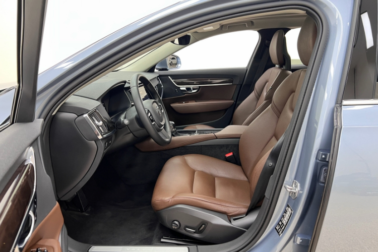 沃尔沃S90 2017款 T4 智远版中控内饰7004