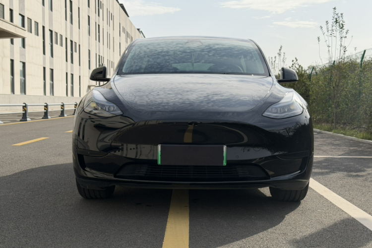 特斯拉 Model Y 2022款 改款 后轮驱动版车身外观6008