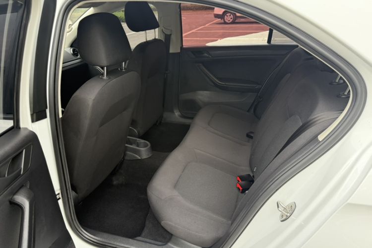 大众 捷达 2017款 1.5L 手动时尚型中控内饰7005