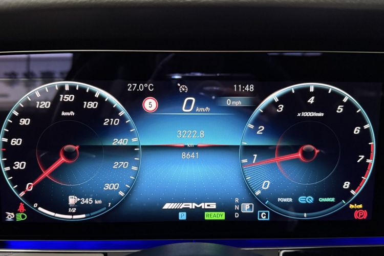 奔驰 2023款 AMG GT 50 四门跑车中控内饰15