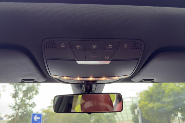 奔驰C级 2021款 C 260 星耀臻藏版中控内饰7004