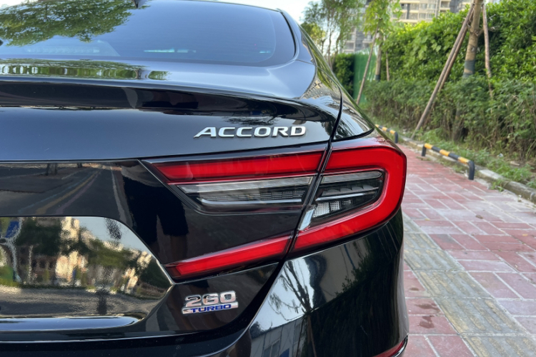 本田 雅阁 2022款 260TURBO 豪华版车身外观6006