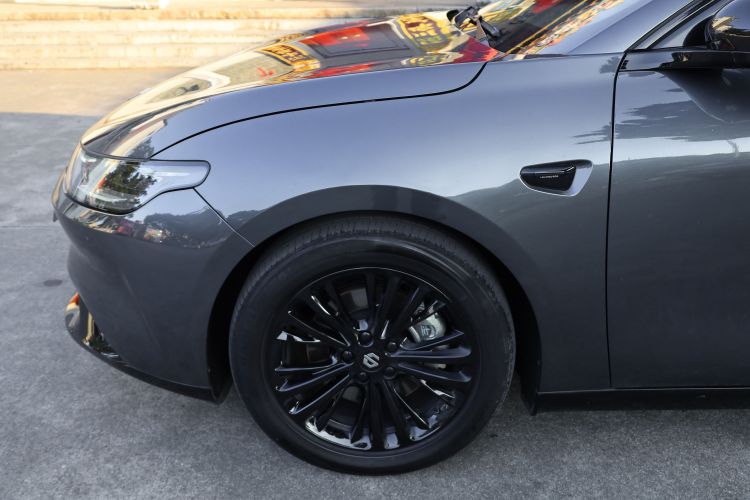 零跑汽车 零跑C01 2023款 525舒享版车身外观6014