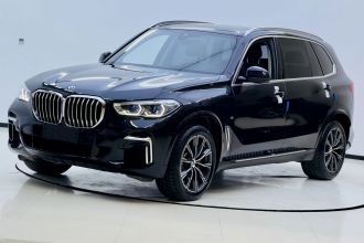 宝马X5 2022款 改款 xDrive 30Li M运动套装