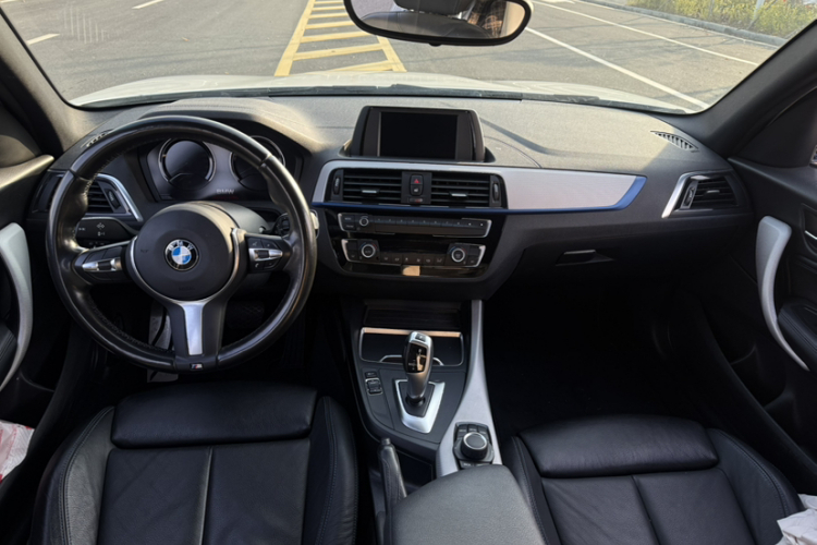 宝马1系(进口) 2018款 120i M运动套装中控内饰7001