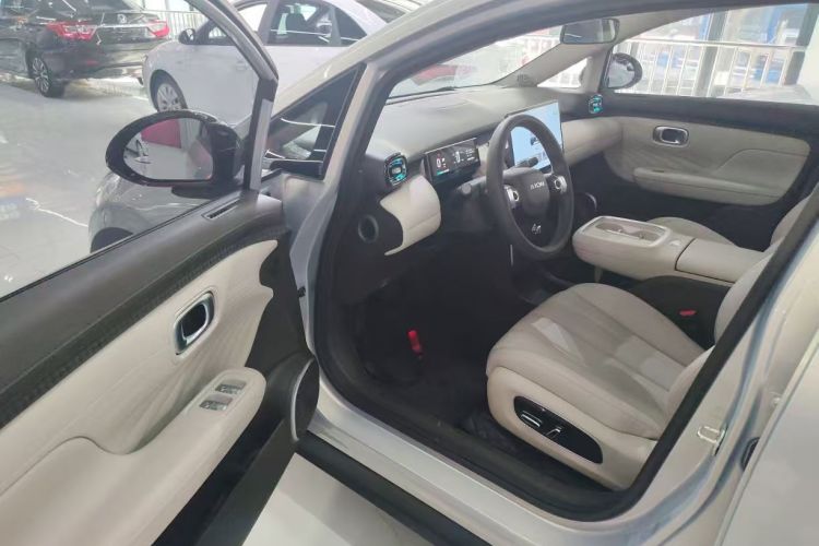 埃安 AION UT 2025款 420智尊版中控内饰7004