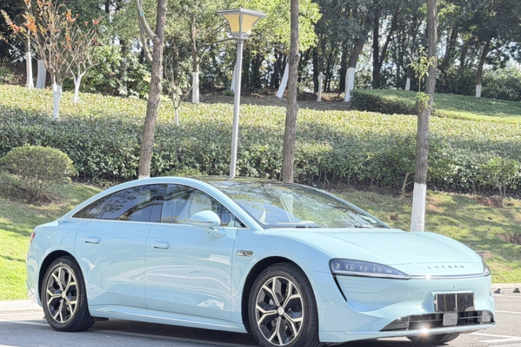 鸿蒙智行 智界S7 2024款 Pro 后驱长航版车身外观6002