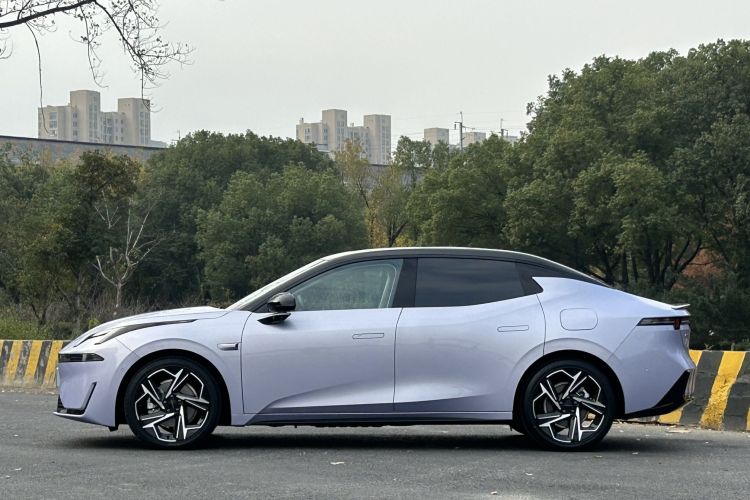 领克07 2024款 EM-P 126长续航智驾Ultra车身外观6004