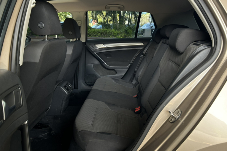 大众 高尔夫 2016款 230TSI 自动舒适型中控内饰7003