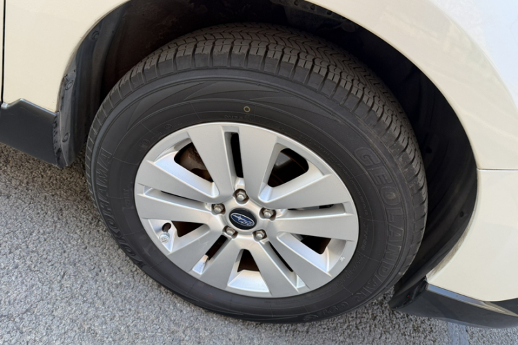 斯巴鲁 傲虎 2016款 2.5i 豪华导航版车身外观6006