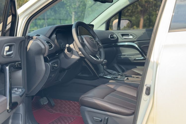 广汽传祺 传祺GS4 2018款 235T 自动两驱至尊版中控内饰7008