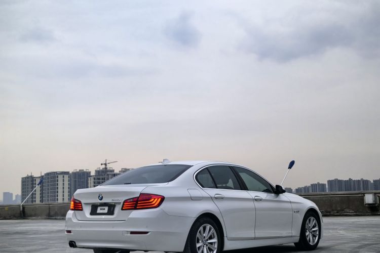 宝马5系(进口) 2015款 520i 典雅型车身外观6008