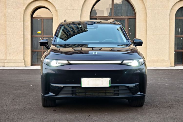 零跑汽车 零跑C16 2026款 增程 280激光雷达智尊版 5座车身外观6003