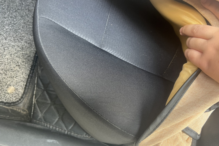 起亚 福瑞迪 2014款 1.6L MT GL中控内饰7008