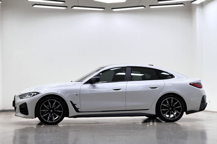 宝马4系 2022款 425i Gran Coupe M运动曜夜套装车身外观6007