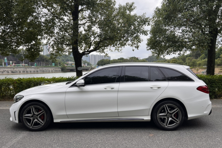 奔驰C级(进口) 2020款 C 260 旅行轿车车身外观6006