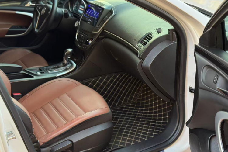 别克 君威 2014款 GS 2.0T 豪情运动版中控内饰7008