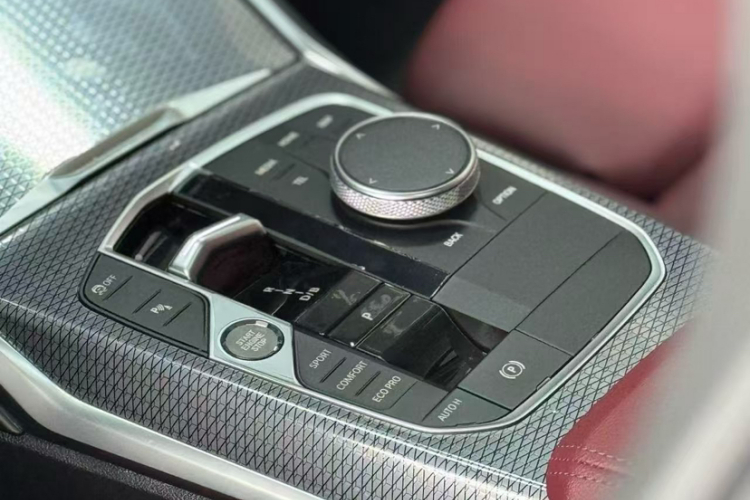 宝马i3 2023款 eDrive 40 L 曜夜套装中控内饰7003