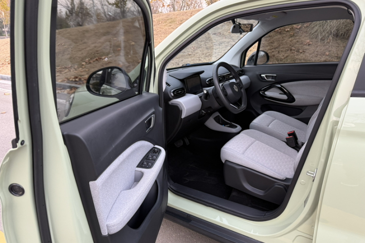 零跑汽车 零跑T03 2022款 皓玉版中控内饰7006