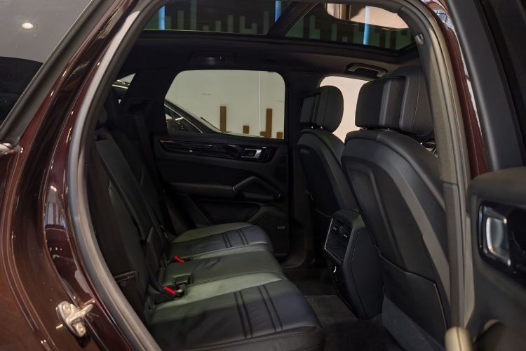 保时捷 2019款 Cayenne 3.0T中控内饰7008