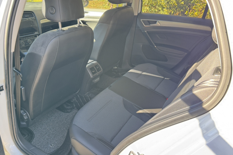 大众 高尔夫 2020款 挚爱版 280TSI DSG舒适型中控内饰7011