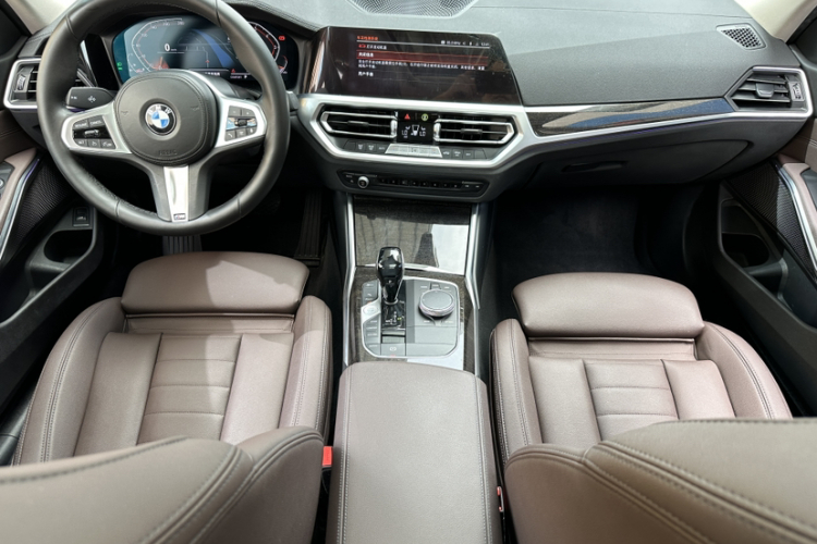 宝马3系 2020款 改款 325Li M运动套装中控内饰7002