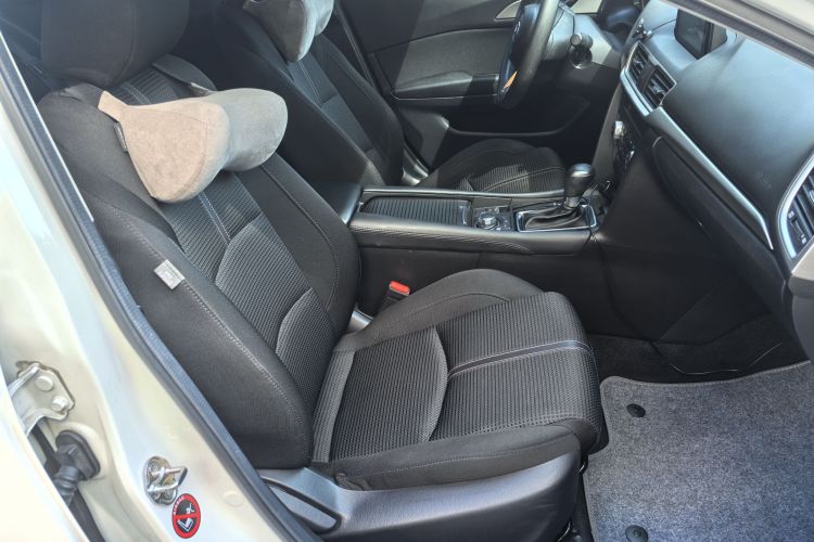 马自达3 昂克赛拉 2019款 云控版 两厢 1.5L 自动豪华型 国VI局部细节41