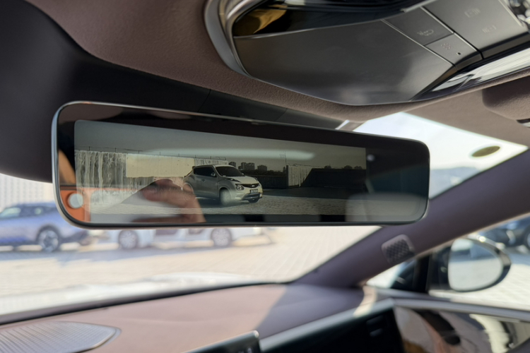 腾势Z9GT 2024款 1100四驱Max版局部细节9007