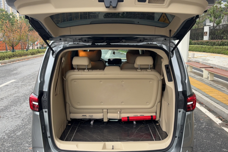 别克GL8 2022款 陆上公务舱 652T 智慧尊贵型局部细节23