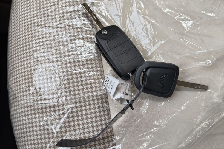 五菱汽车 宏光MINIEV 2025款 四门版 进阶款中控内饰7004