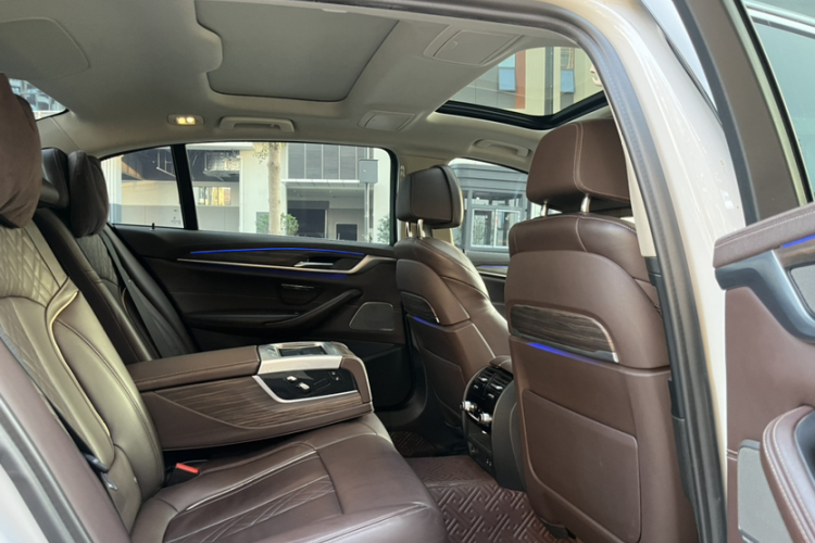 宝马5系 2020款 530Li 尊享型 豪华套装局部细节22