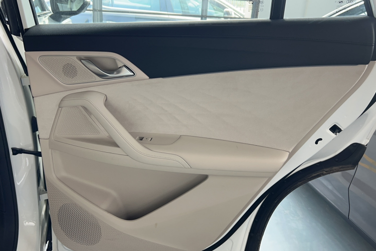 荣威D5X DMH 2024款 135科技版中控内饰7002