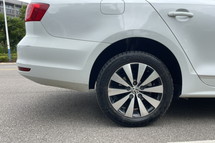 大众 速腾 2018款 1.6L 手动舒适型车身外观6008