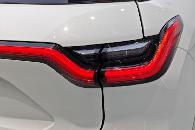 蔚来ES6 2020款 420KM 运动版车身外观6011