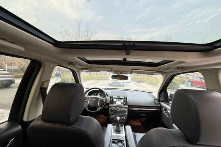 路虎 神行者2 2013款 2.0T Si4 SE汽油版局部细节22