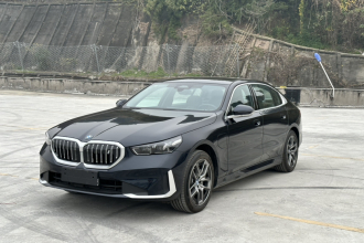 宝马i5 2024款 eDrive 35L 尊享型 豪华套装