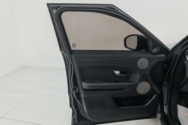 路虎 揽胜极光 2018款 240PS SE 智耀版中控内饰7004