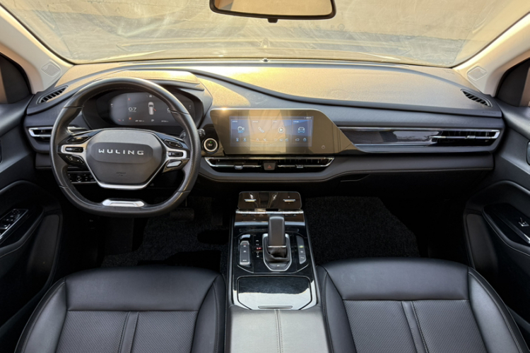 五菱汽车 五菱凯捷 2022款 1.5T CVT旗舰型中控内饰7003