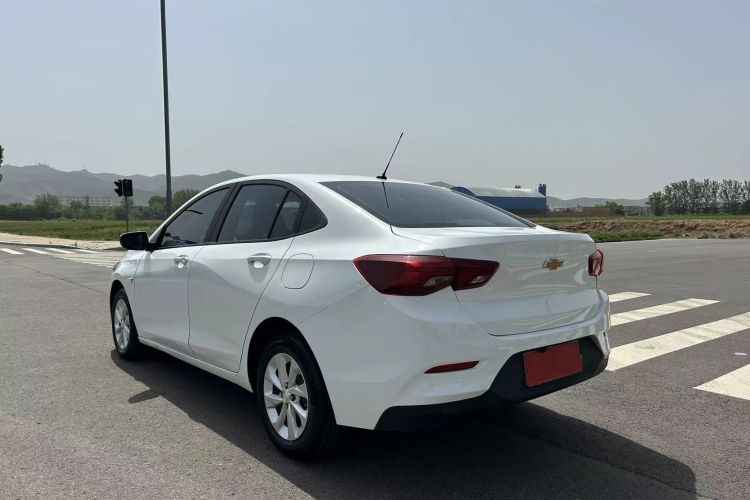 雪佛兰 科沃兹 2021款 325T 自动欣悦版车身外观6003