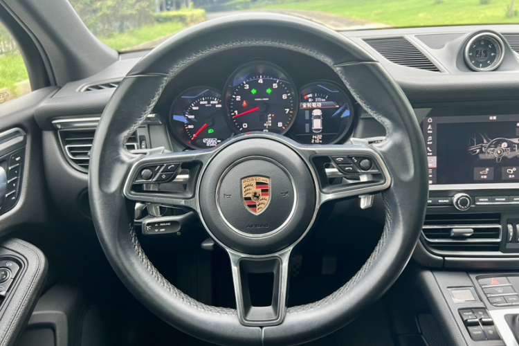 保时捷 2018款 Macan 2.0T中控内饰7003