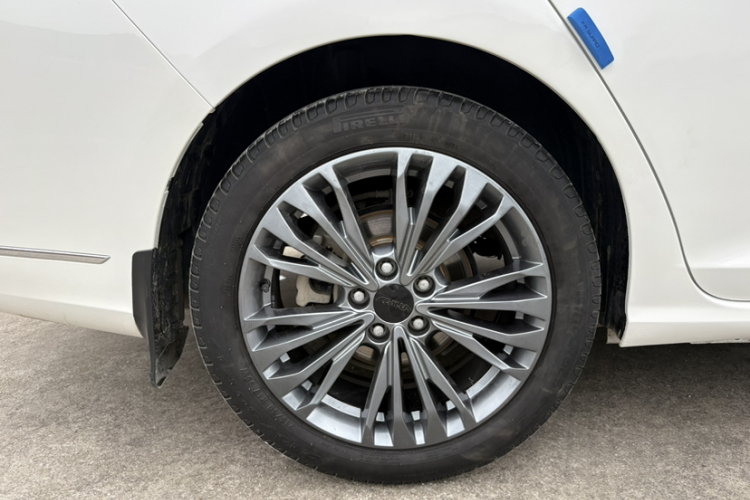 东风风神 奕炫MAX 2021款 1.5T 超炫潮爸版车身外观6001