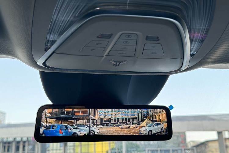 岚图汽车 岚图FREE 2024款 超长续航智驾版中控内饰7012