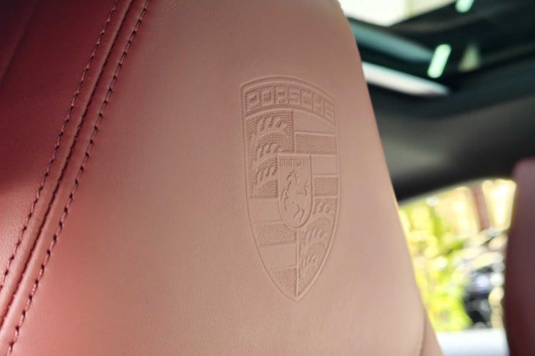 保时捷 Panamera新能源 2023款 Panamera 4 E-Hybrid 铂金版 2.9T中控内饰7001