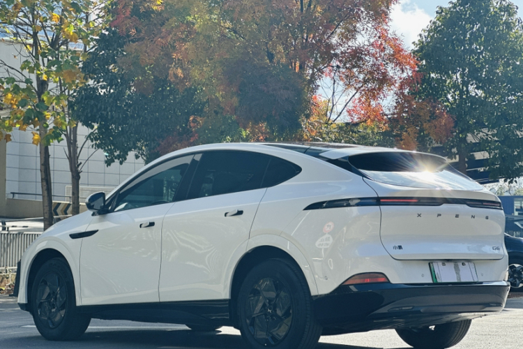 小鹏G6 2025款 625 长续航 Max 科技版车身外观6008