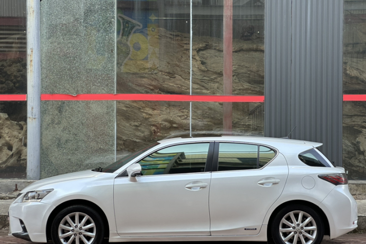 雷克萨斯CT 2013款 CT200h 舒适版车身外观6002