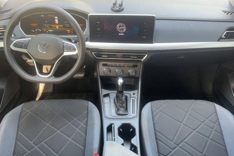 大众 朗逸 2023款 1.5L 自动得逸版中控内饰7004