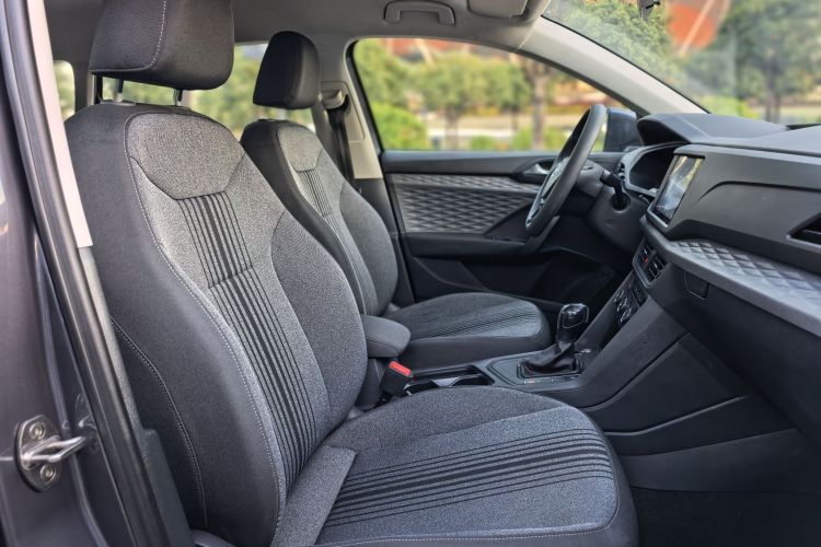 大众 途岳 2019款 280TSI 两驱风尚版 国VI中控内饰7002