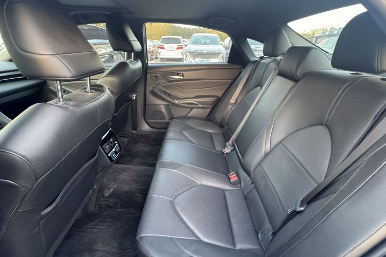 丰田 亚洲龙 2019款 2.0L XLE尊享版 国VI中控内饰7003